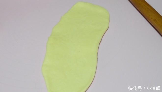 面团|面包别再买了,自己在家做,不用黄油不用高粉,柔软拉丝超好吃!