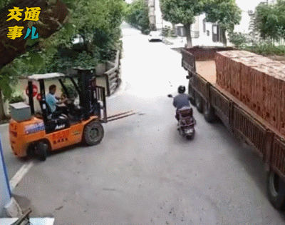  不堪一击|一周交通事故警示：生命不堪一击，请常怀敬畏之心