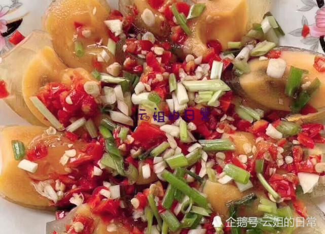  三伏天|这种鸭蛋做的黄色皮蛋很少有人吃过，调汁凉拌，爽口、开胃三伏天吃正合适