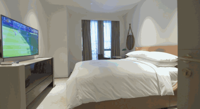  顶级|坐拥泰晤士河一线景观，1000万的伦敦顶级公寓有啥不一样？