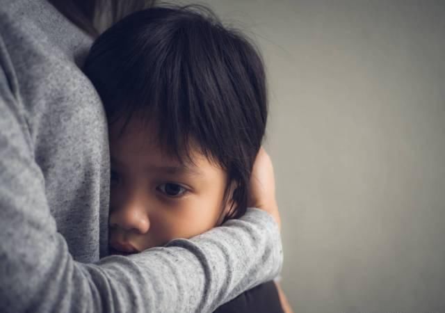 孩子|14岁少年被扇耳光跳楼身亡：父母活在幻想里，还能摧毁多少人？