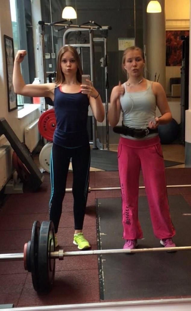  青梅竹马|自小青梅竹马的好朋友，通过改头换面，让彼此看上去像“双胞胎”