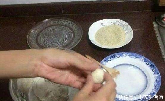  个个|“空心麻球”怎么做来来来，1碗糯米粉加水，包教包会个个空心