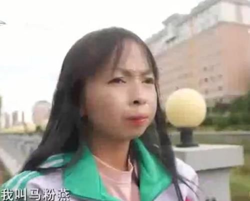 女嫁|24岁1米2袖珍女嫁52岁老公,3年不理父母,其中有什么隐情