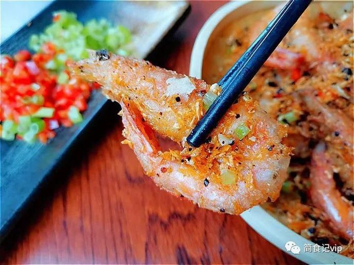 天天|大虾别再水煮，这样做贼解馋！肉质更嫩，滋味更浓，天天吃不会腻