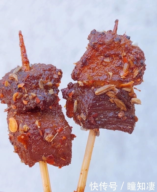 后我们|中秋晒出给小朋友的零食,网友:这没时间做熊孩子了,全在吃呢