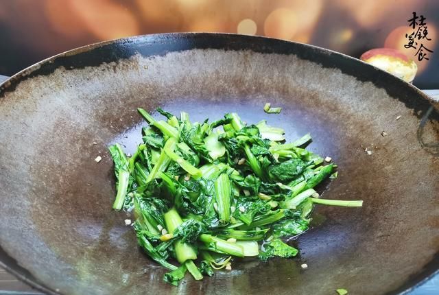 做出|9月里的鲜嫩食材,搭配这2种关键配料,做出美味清口素菜