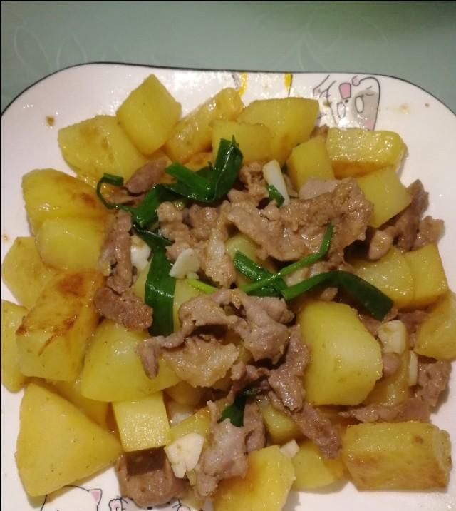  必备|一家三口的晚餐不随意，海鱼必备，肉菜汤齐，营养美味光盘不浪费