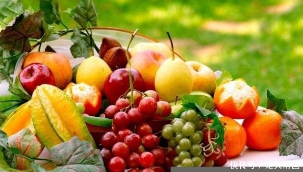  平时|想要美白不知道从哪下手？平时补水保湿很重要，来看怎么美白！