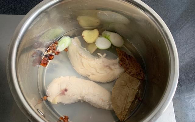 一上午|我家考生爱吃的早餐三明治有肉有蛋,营养不腻,一上午精神抖擞