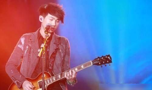  演唱会|从演唱会的出席率看《快乐男声》的流行，并评论选秀节目的下降