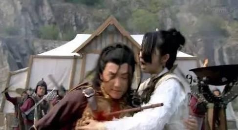  皇帝|皇帝口渴，皇后给他端了一碗奶，并没有毒，但皇帝喝完却一命呜呼