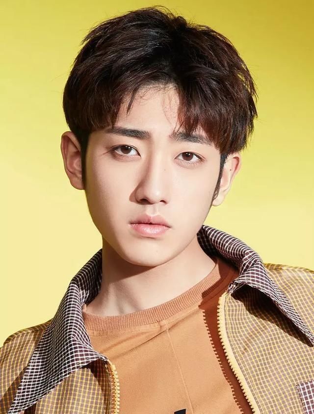  别人|哪有什么一夜成名？杨昊铭只是比别人多了几分追梦的勇气