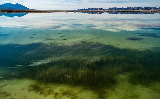  湖水|大柴旦：五彩谷天地雄奇之峻，翡翠湖水云婉约之华，柴达木探秘4