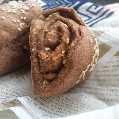 卷饼|烤黑麦芝麻酱肉松卷饼