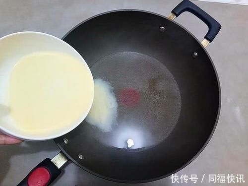淀粉|教你做创意小零食,1碗面粉,2个鸡蛋,锅里一炸,比蛋糕都好吃