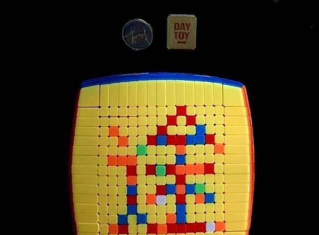  DAYTOY|1734块! 肖战粉丝用15阶魔方拼字, 祝福肖战DAYTOY星途坦荡