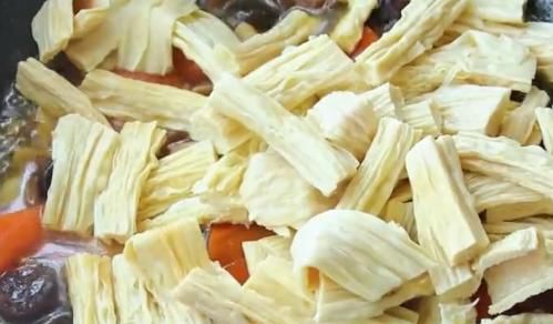  实惠|最简单的食材，价格也实惠，做法特别简单，好吃到停不下来