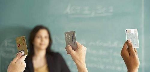  接触|为什么都是女大学生接触校园贷，男生却很少？原因很现实