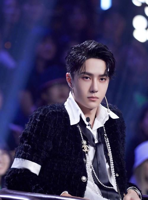  战队|《这街3》决赛战队大秀，王一博战队呼声最高，第一却归了王嘉尔