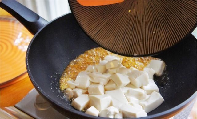 口感|大虾和豆腐这样吃，1周3顿也不会腻，营养口感双翻倍