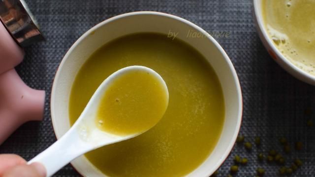  胡萝卜|一个超好吃的早餐汤，比牛奶豆浆都抢手，清热去火防秋燥