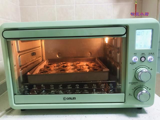  核桃|烘焙师揭秘真正的核桃酥做法，不放臭粉不放酥脆剂，太香酥了