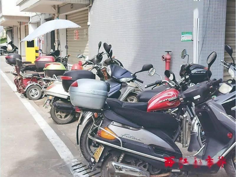  停放的两轮车|曝光梧州这些小区！“生命通道”被占用，一旦发生火灾，不敢想象……