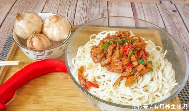 面条|煮面条时,开水下锅就错了,牢记这几点,面条筋道有嚼劲,还很香