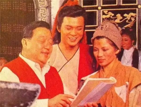  获奖|那一年，26岁的周星驰第一次获奖，也开始没有朋友