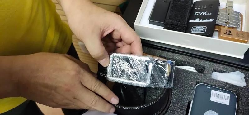 车长|想逃？孕妇举报后，车长锁车抓人！画面太解气