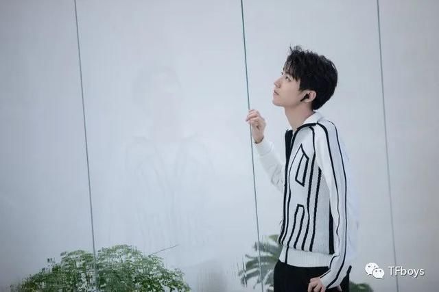  下期|小凯下期《中餐厅》暖心回归，小凯将会做一个人生重大决定