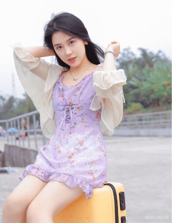  裙子|穿紫花裙的第一天，男生不知道的快乐