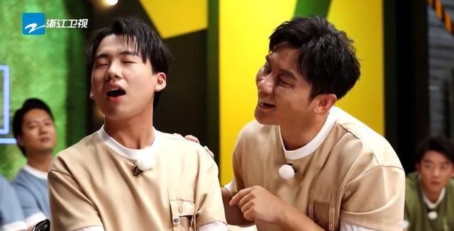  郭麒麟|《奔跑吧》baby成仲裁 蔡徐坤董又霖竞争“最有魅力男士”