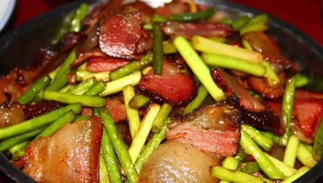 特别|腌腊肉只会放盐?这样东西不要少,放再久都没事吃着还特别香