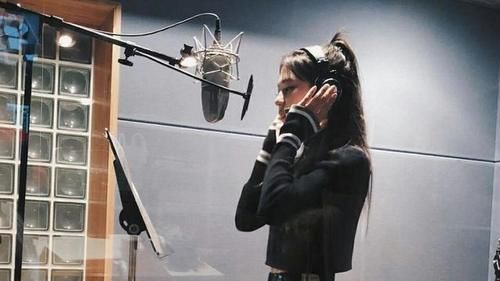  华承妍|《创3》才女华承妍，选秀失利后，开始转战幕后