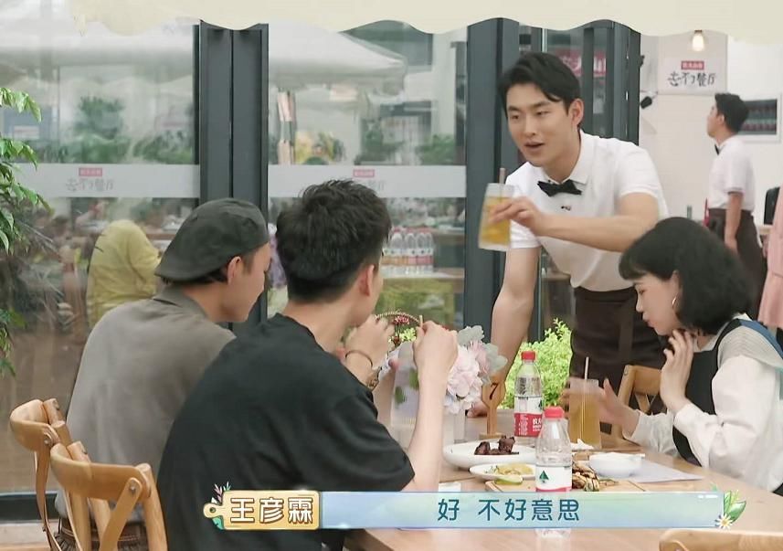  节目组|同是美食综艺，《中餐厅4》《忘不了2》先后开播，口碑却一天一地