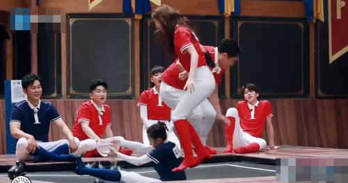  嘉宾|《奔跑吧》节目中首次，男嘉宾遭导演怒怼，女嘉宾却又怒怼男导演