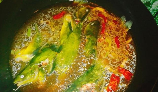  好吃|嘎牙子炖茄子，吃了上顿想下顿，好吃的秘诀很简单，不信你试试！