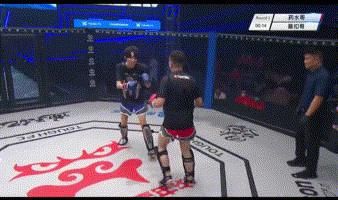  药水|药水哥展示真男人一面，壁咚暴扣哥，还耍了一套还我屁屁拳