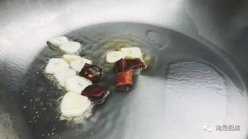  西瓜皮|西瓜皮才不Low！6种吃法吃出风格吃出水平，今年夏天不许再乱扔