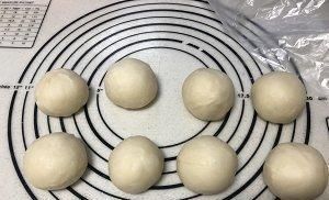 牛奶|松软香甜的牛奶面包,简单易做一学就会,轻松出手套膜