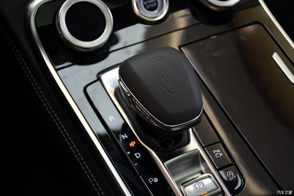  静态|中国品牌新高度 红旗H9静态体验