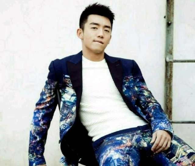  郑恺|郑恺受到《奔跑吧》节目组不公平对待却选择隐忍，因为认清了现实