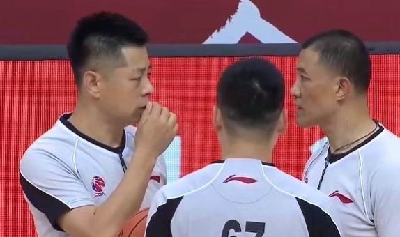道歉|CBA裁判又引众怒！冠军教头暴怒，裁判因一错判道歉：我们错了