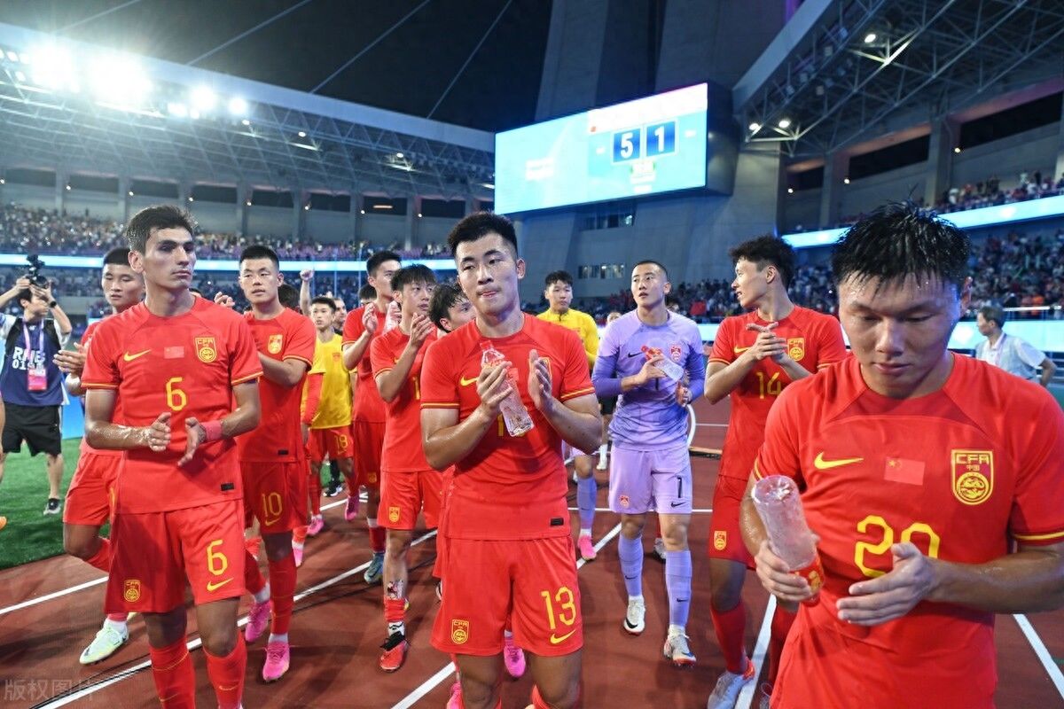 新加坡壓哨跟國足世預賽同組，曾讓中國隊吃盡苦頭，未來成攪局者