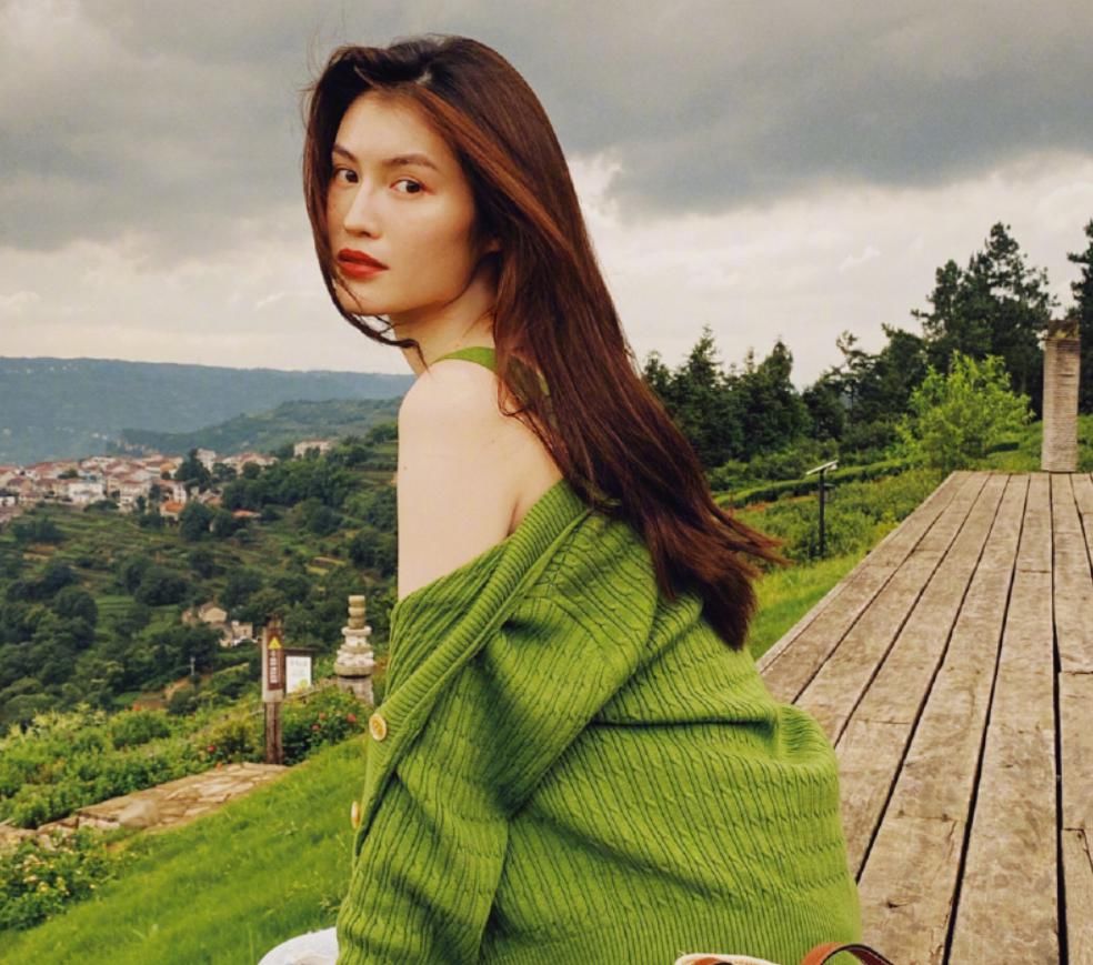  许佳琪|许佳琪加盟新综艺，《还有诗和远方》嘉宾阵容豪华，“星女郎”也来了！