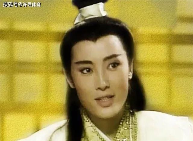  以假乱真|影视剧中那些“以假乱真”反串，叶璇美丽动人，许仙是永恒的经典