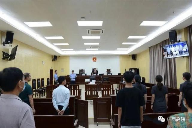  涉恶|最高获刑20年！60余人涉恶涉“保护伞”案集中宣判