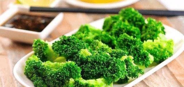  食物|吃这7类食物必须先焯水，很多人一直吃错了，别等生病了再改正